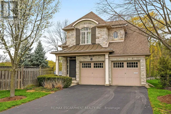 72 MCGRATH COURT, Hamilton (Dundas), Ontario L9H0A5