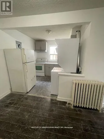 APT 2 - 1516 EGLINTON AVENUE W, Toronto (Briar Hill-Belgravia), Ontario M6E2G8