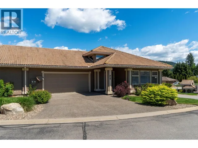 2550 Golf Course Drive Unit# 24, Blind Bay, British Columbia V0E1H1