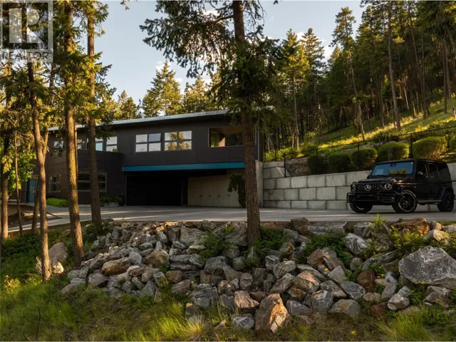 324 Clifton Road, Kelowna, British Columbia V1V1A5