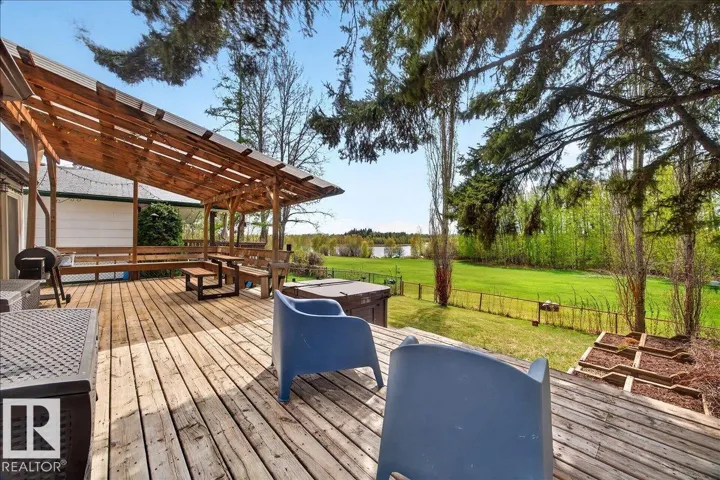 755 Lakeside DR, Rural Parkland County, Alberta T7Z2V7