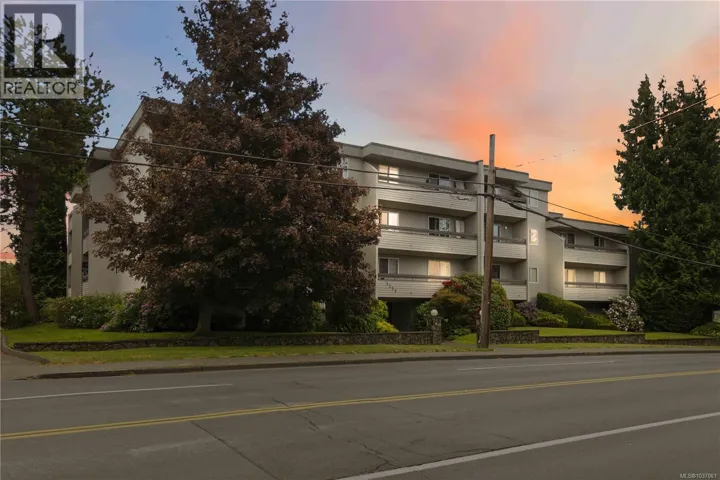 314 3235 Quadra St, Saanich, British Columbia V8X1G4