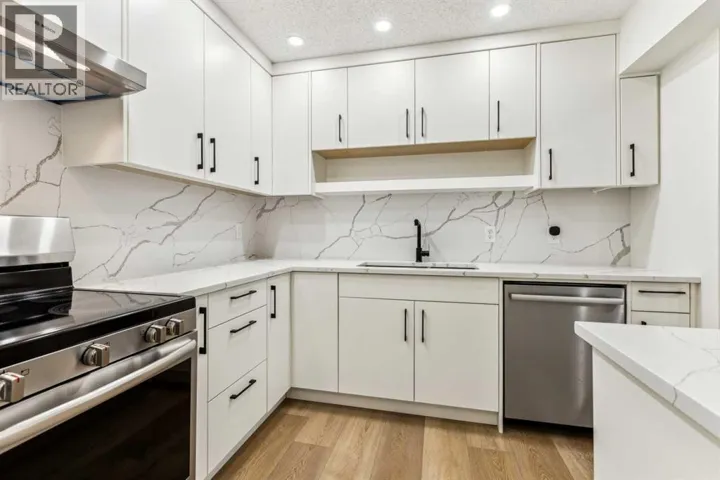 1101, 2520 Palliser Drive SW, Calgary, Alberta T2V4S9