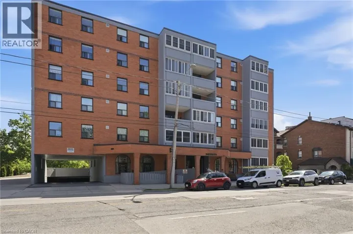 23 MAIN Street Unit# 504, Dundas, Ontario L9H2P7