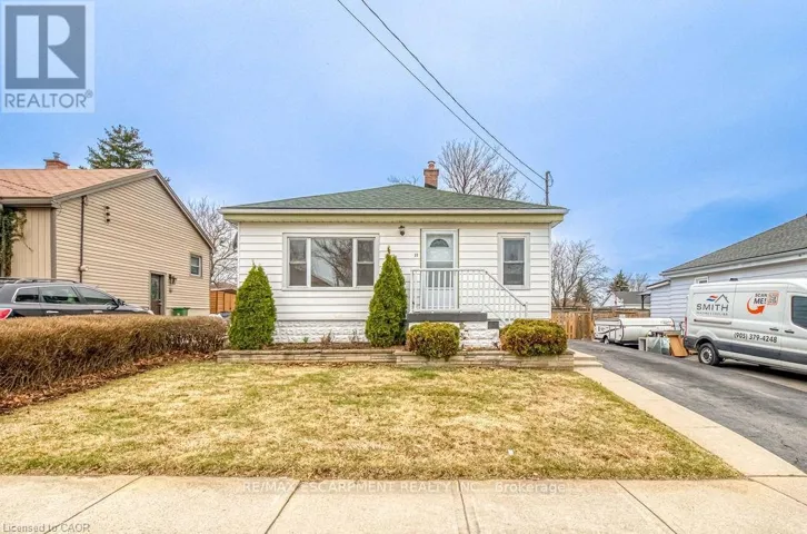 22 DAVID AVENUE, Hamilton (Hill Park), Ontario L9A3V1