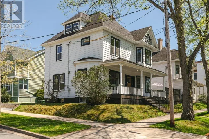 1535 Larch Street, Halifax Peninsula, Nova Scotia B3H3W7