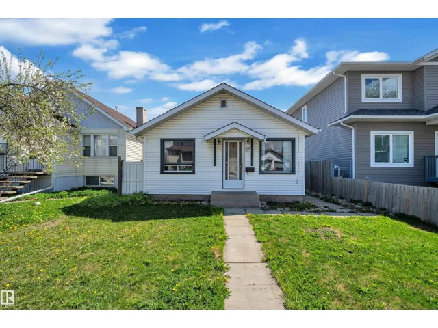 11721 81 ST NW, Edmonton, Alberta T5B2S3