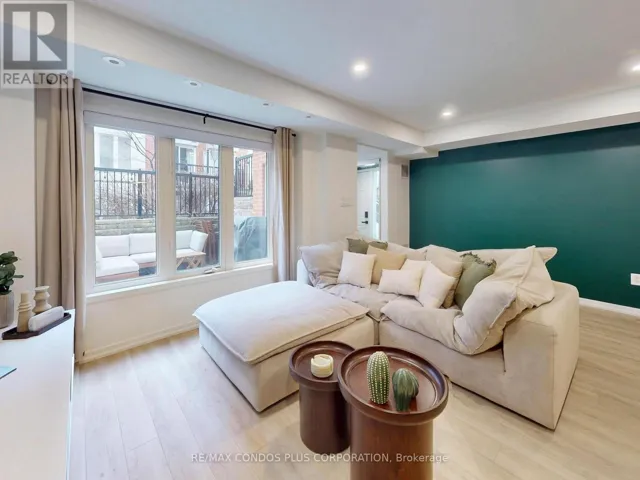 38 - 29 FLORENCE WYLE LANE, Toronto (South Riverdale), Ontario M4M3E7