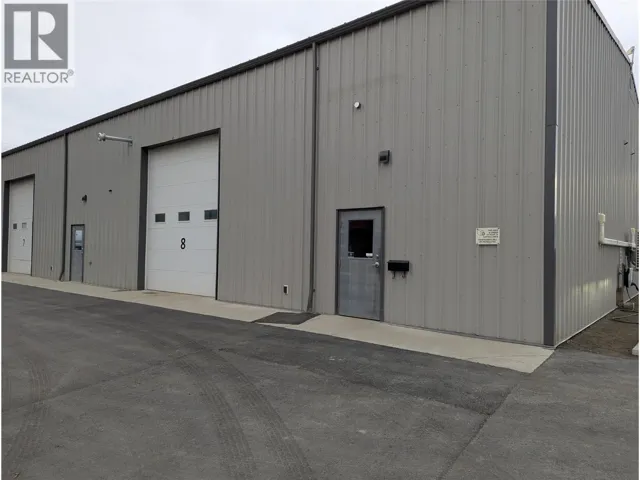 415B DENE Drive Unit# 8, Kamloops, British Columbia V2H1T7