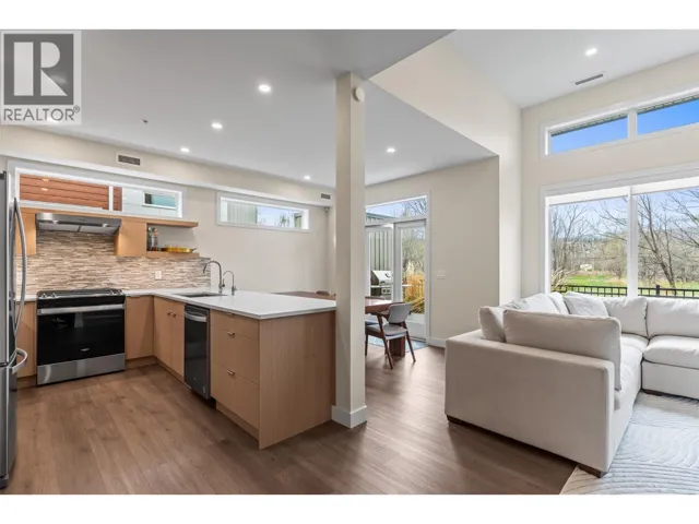 3719 woodsdale Road Unit# 20, Lake Country, British Columbia V4V1X2