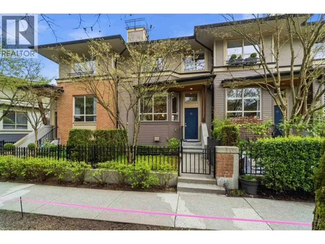 82 100 KLAHANIE DRIVE, Port Moody, British Columbia V3H5K3