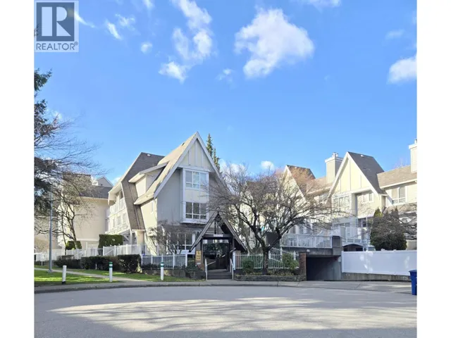 15 6577 SOUTHOAKS CRESCENT, Burnaby, British Columbia V5E4J9