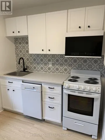 146 BLEECKER AVENUE, Belleville (Belleville Ward), Ontario K8N3T7
