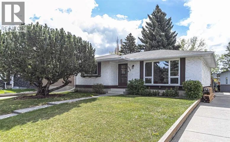 111 Lynnview Way SE, Calgary, Alberta T2C1T4