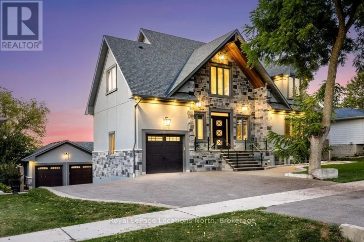 22 EAST JOHN STREET, Innisfil (Cookstown), Ontario L0L1L0