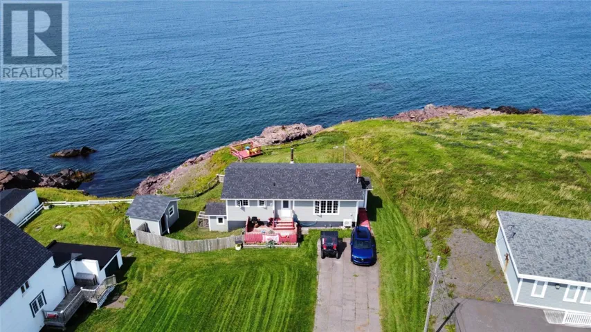 32 Blackburn Road, Grand Bank, Newfoundland & Labrador A0E1W0