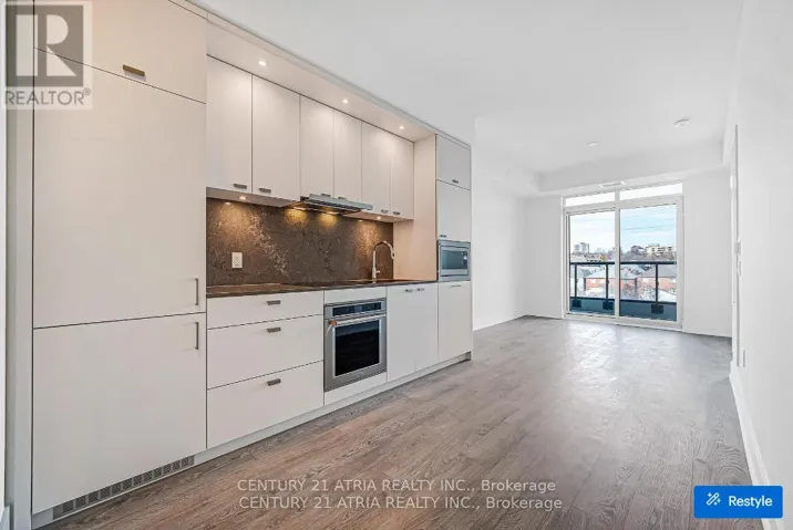 318 - 858 DUPONT STREET, Toronto (Dovercourt-Wallace Emerson-Junction), Ontario M6G0C1