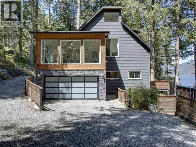 6163-6165 CORACLE DRIVE, Sechelt, British Columbia V7Z0C9