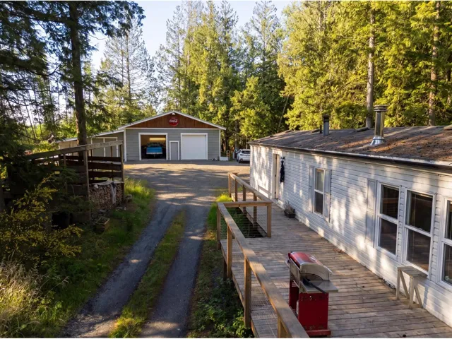 521 200 STREET, Langley, British Columbia V2Z1V9