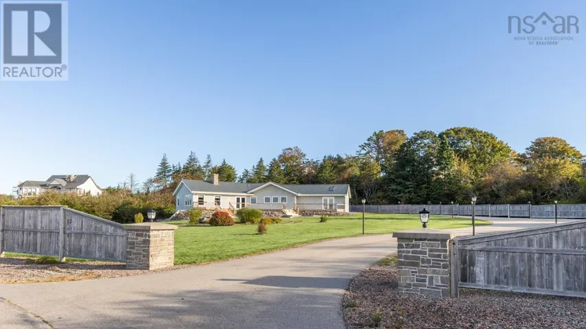 52 Captain Landers Court, Yarmouth, Nova Scotia B5A2Y6