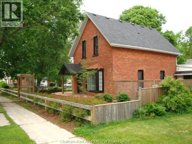 26 ERIE STREET South, Ridgetown, Ontario N0P2C0