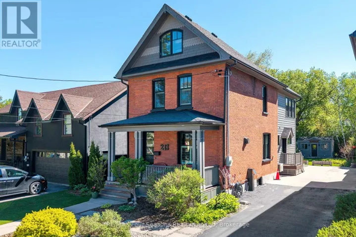 213 BIRCH STREET, Collingwood, Ontario L9Y2V5