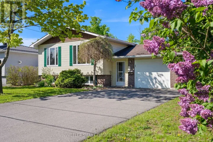 37 DICKINSON DRIVE, South Stormont, Ontario K0C1M0