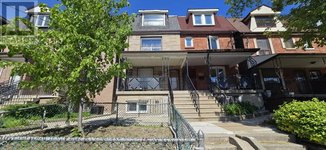 MAIN - 237 MONTROSE AVENUE, Toronto (Palmerston-Little Italy), Ontario M6G3G6
