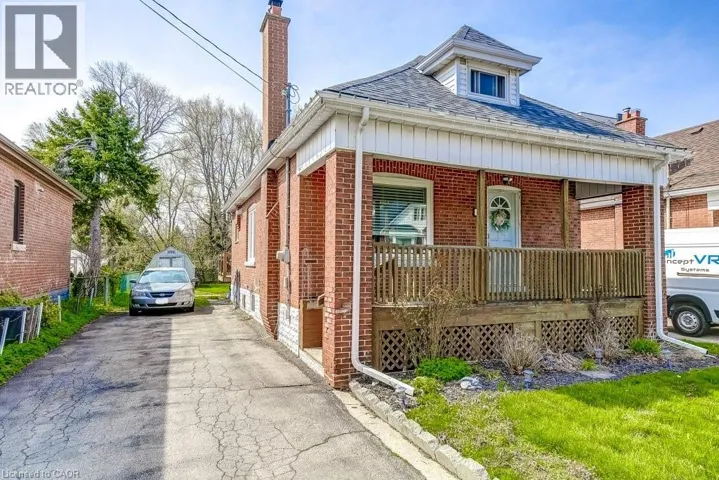 30 EAST 15TH Street, Hamilton, Ontario L9A4E7