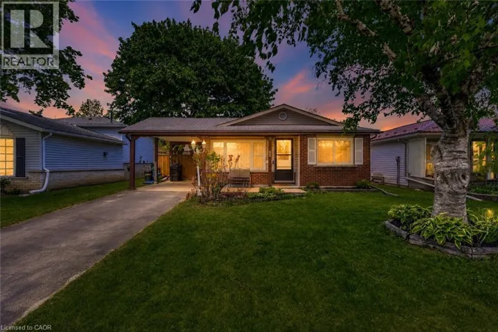 98 BELWOOD Crescent, Kitchener, Ontario N2C1Z3