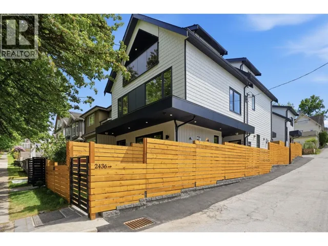 2 2438 E 20TH AVENUE, Vancouver, British Columbia V5M2T6