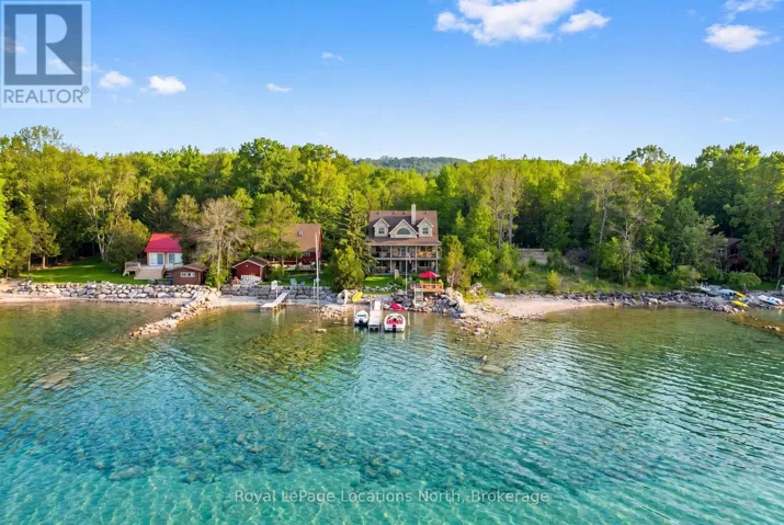 Welcome to Waterfront Living at Sunnyside Beach