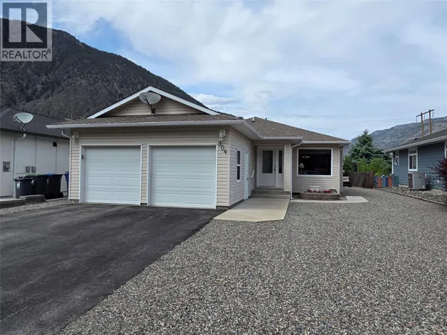 304 9th Avenue, Keremeos, British Columbia V0X1N3