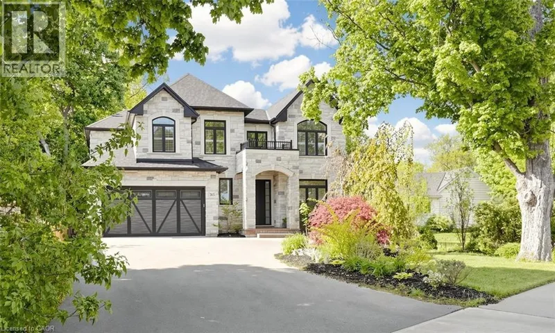 315 WILSON Street W, Hamilton, Ontario L9G0H8