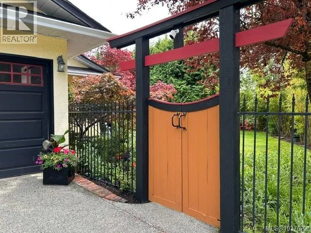 3555 Dougan Dr, Cobble Hill, British Columbia V0R1L0
