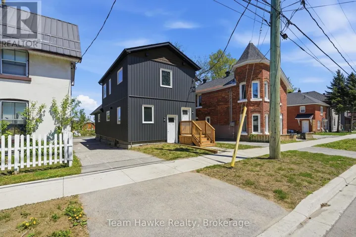 64 MATCHEDASH STREET S, Orillia, Ontario L3V4W5
