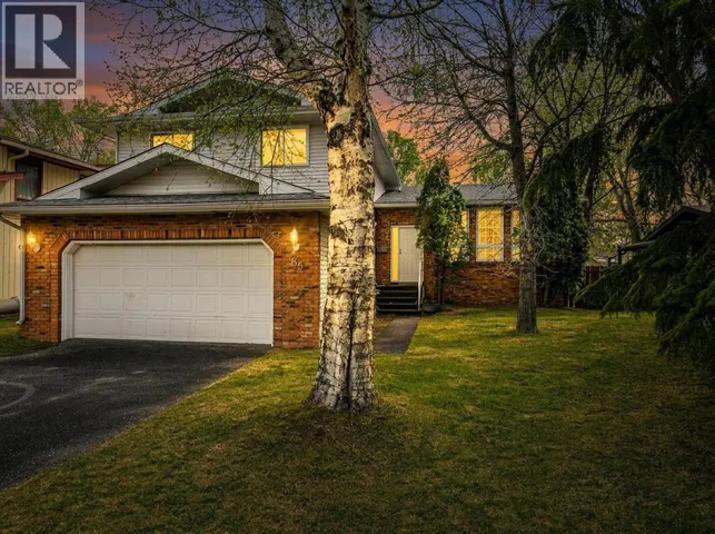 65 Wiltshire Boulevard, Red Deer, Alberta T4N6L2