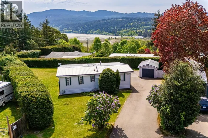 2468 Glenn Pl, Nanoose Bay, British Columbia V9P9J9