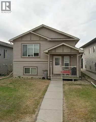 11265 76 Avenue, Grande Prairie, Alberta T8W0G3