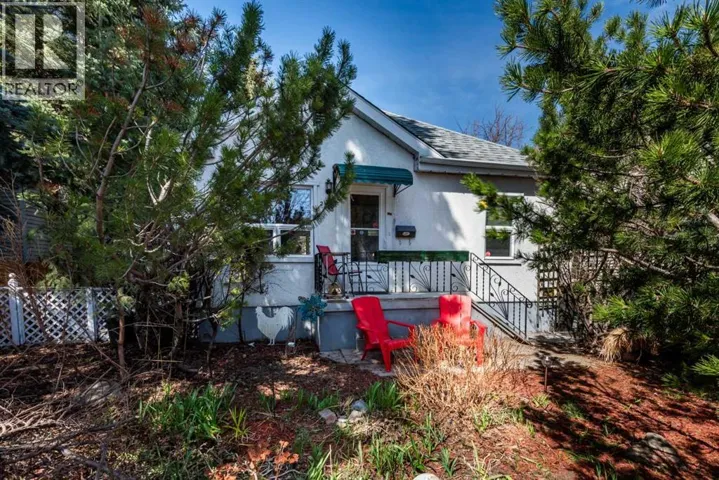 2318 Bowness Road NW, Calgary, Alberta T2N3L5