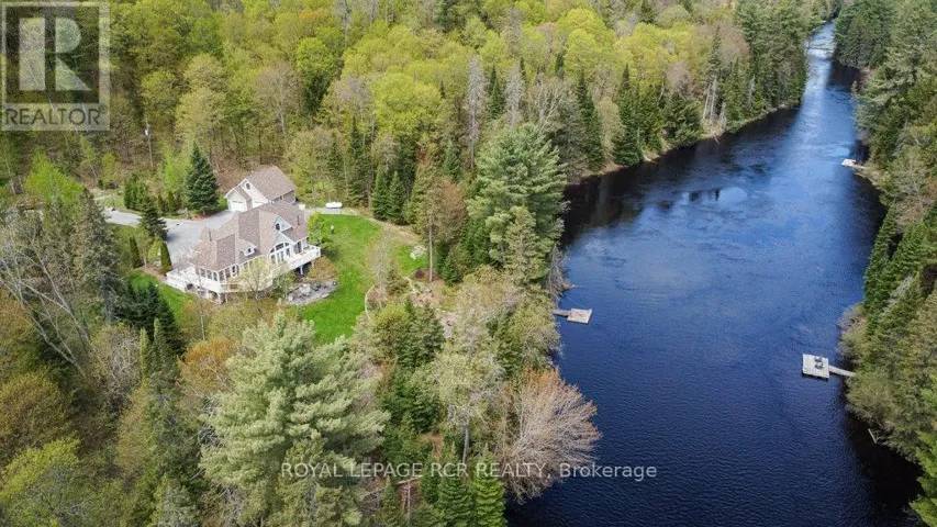 4 MCGREGOR WAY, Bracebridge (Monck (Bracebridge)), Ontario P0B1L0