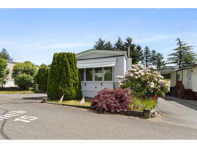 9 27111 0 AVENUE, Langley, British Columbia V4W2S9
