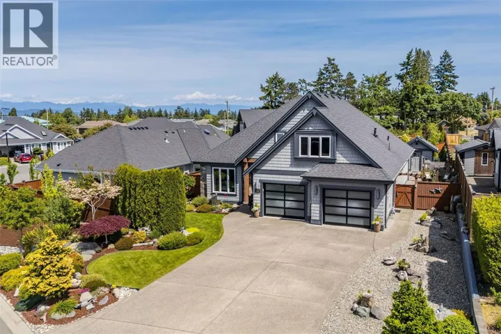694 Lowry's Rd, French Creek, British Columbia V9P0C5