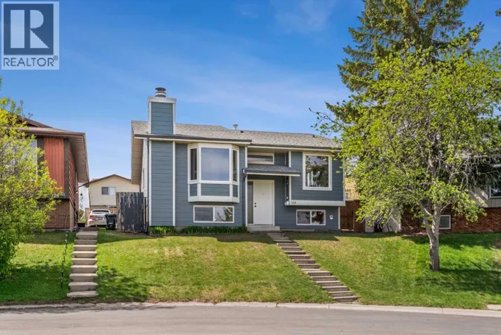 124 Bergen Crescent NW, Calgary, Alberta T3K1J8