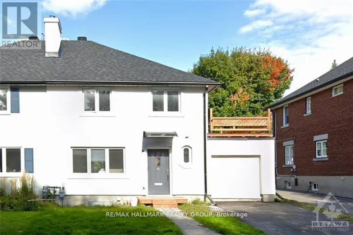 205 BLACKBURN AVENUE, Ottawa, Ontario K1N8A9