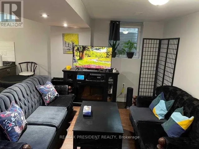 231 FERNFOREST DRIVE, Brampton (Sandringham-Wellington), Ontario L6R1E1