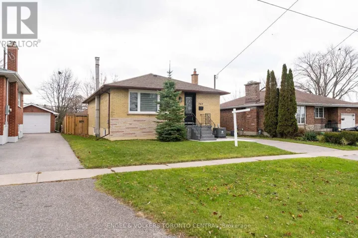 767 PHILLIP MURRAY AVENUE, Oshawa (Lakeview), Ontario L1J1J2