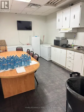 1700 SISMET ROAD, Mississauga (Northeast), Ontario L4W1R4