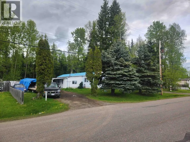 3906 KNIGHT CRESCENT, Prince George, British Columbia V2K2V7
