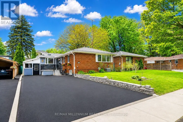 271 THISTLE DOWN BOULEVARD W, Toronto (Thistletown-Beaumonde Heights), Ontario M9V1K6